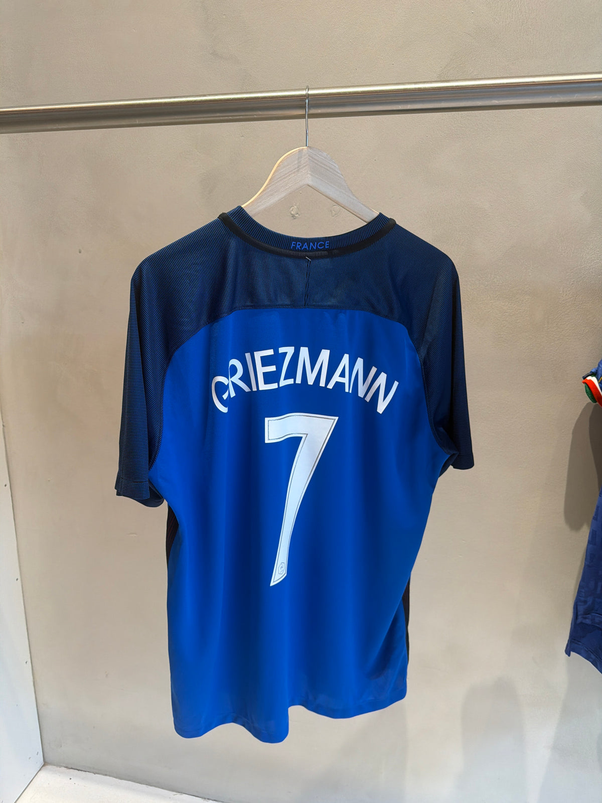 France Home 2016-2017 Griezmann # 7 XL (9/10)