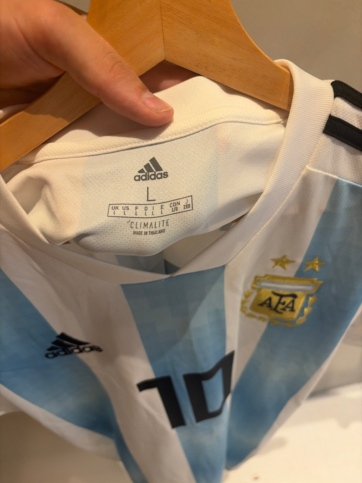 Argentina home 2018/19 - Messi L (9/10)