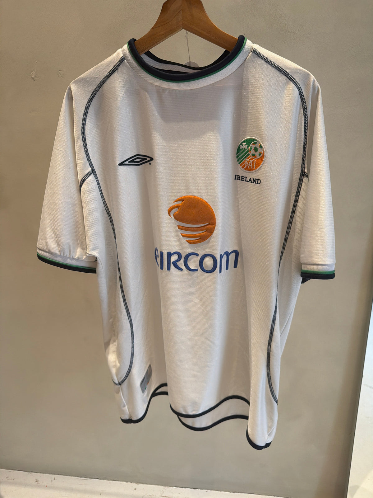Ireland 2001-2002 Away (XL) Training Shirt 7.5/10